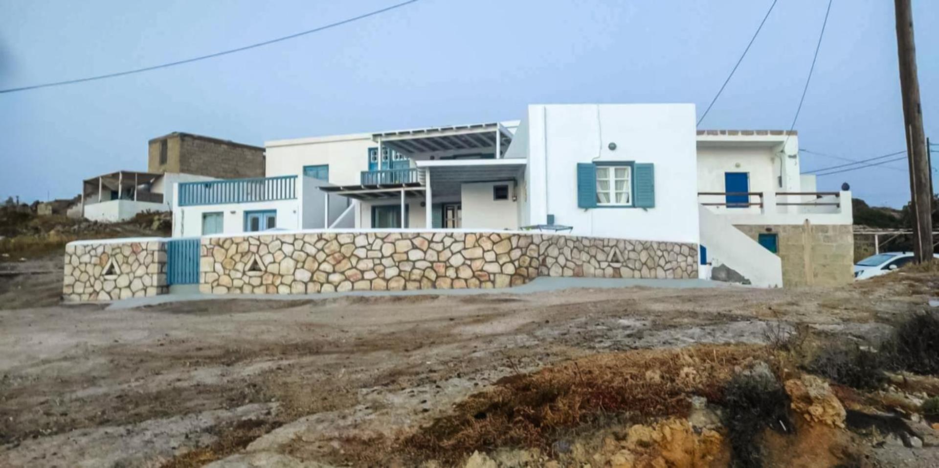 Διαμέρισμα με θέα τη θάλασσα Κίμωλος Εξωτερικό φωτογραφία